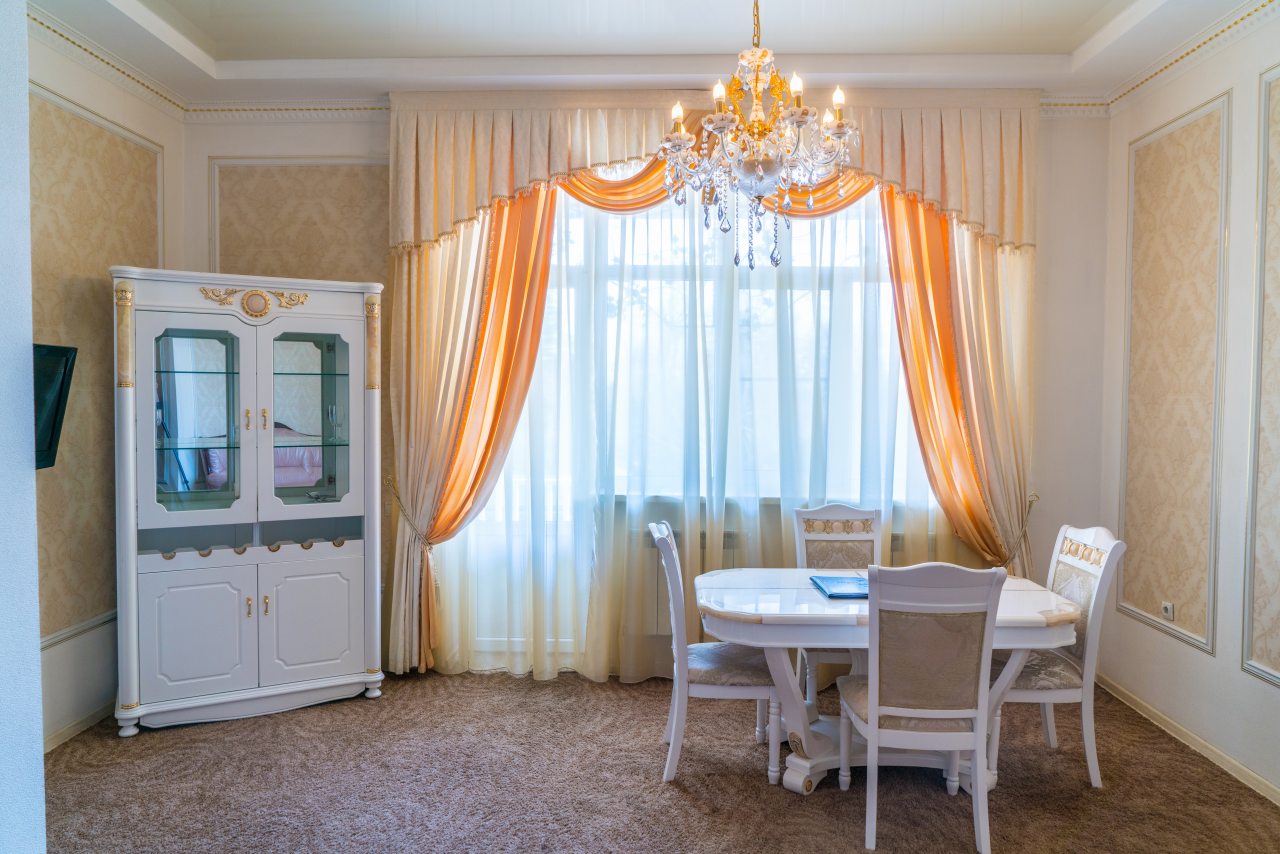 Сюит (Люкс с балконом (208)), Отель Акрополь