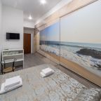 Двухместный (Эконом с 1 двуспальной кроватью, собственным душем и туалетом на этаже), Апартаменты На Невском 136