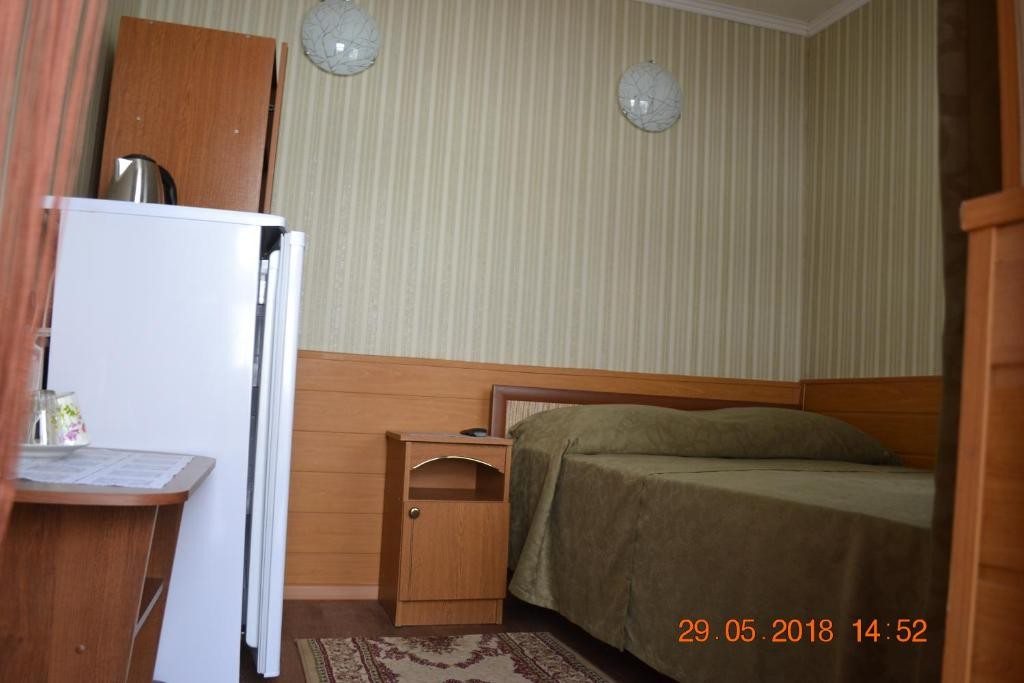 Двухместный (Небольшой двухместный номер с 1 кроватью) гостевого дома Жасмин, Анапа