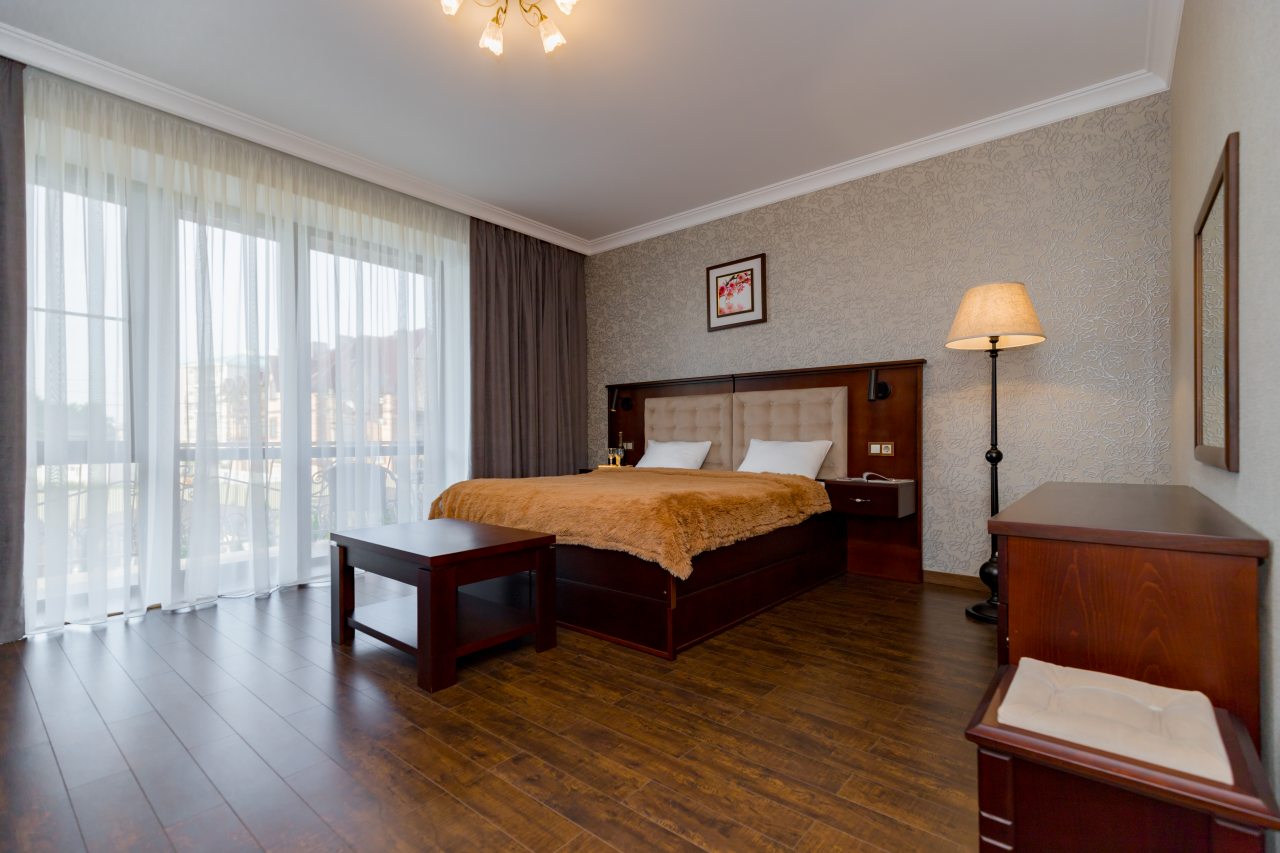 Полулюкс (Комфорт), Меблированные комнаты Мария на Симферопольском