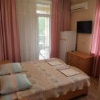 Двухместный (Двухместный номер с 2 отдельными кроватями и балконом.), Гостевой дом На Аллее