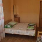 Трехместный (Трехместный номер с собственной ванной комнатой вне номера), Гостевой дом На Аллее