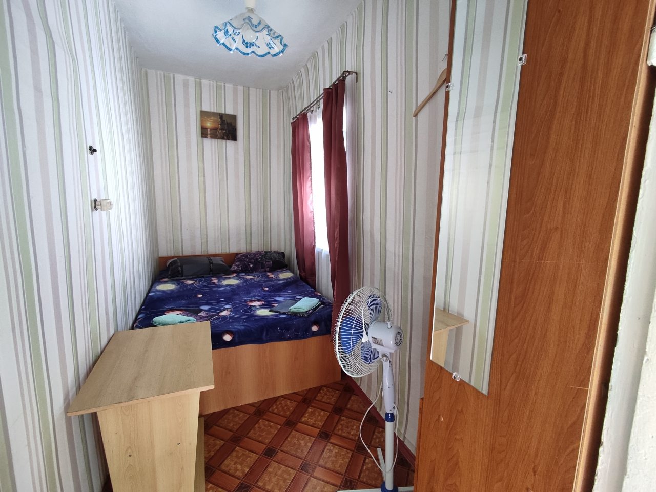Двухместный (Двухместный номер эконом с двухспальной кроватью №1) гостевого дома Риф, Анапа