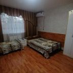 Четырехместный (Четырехместный номер с ванной комнатой), Гостевой дом У Светланы