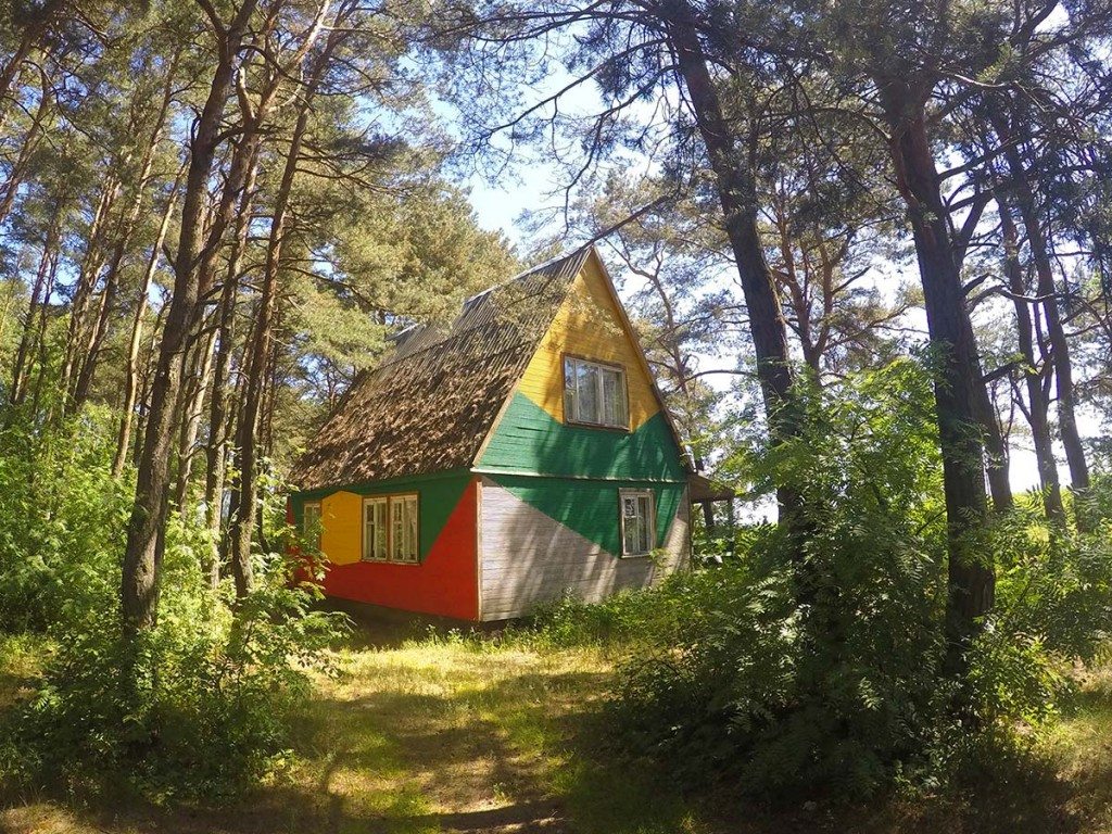 Дом (На берегу) базы отдыха Дюны, Лесной