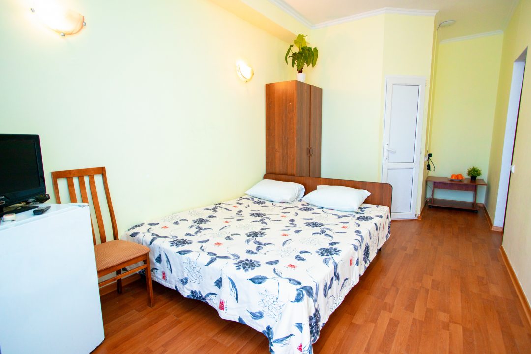 Двухместный (Стандартный двухместный номер с 1 кроватью или 2 отдельными кроватями) гостевого дома Аморе2, Витязево