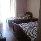 Трехместный (Трехместный номер с балконом), Гостевой дом Лазурная 12