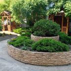 Сад, Гостиница У моря