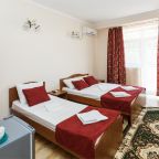 Трёхместный и более (Трехместный номер Стандарт), Гостиница У моря