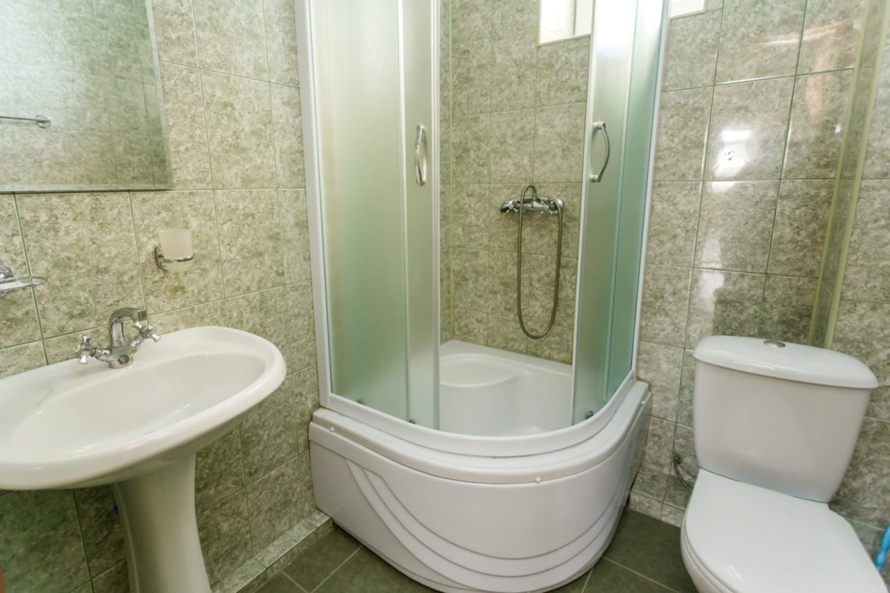 Трёхместный и более (Трехместный номер Комфорт с двумя балконами), Гостиница У моря