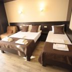 Трехместный (Классический трехместный номер), Гостевой дом Ной