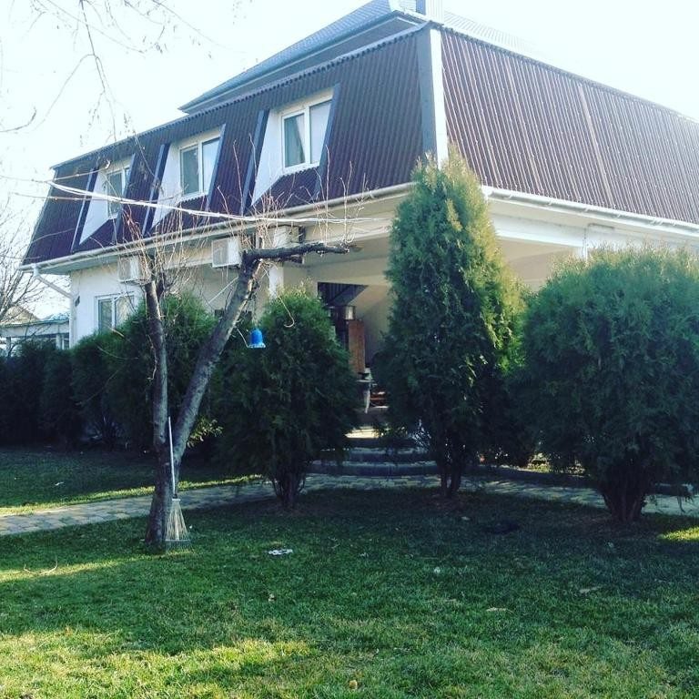 Четырехместный (Четырехместный номер эконом-класса) гостевого дома Мавропуло, Витязево