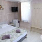 Четырехместный (СТАНДАРТ Четырехместный с Дополнительным местом), База отдыха Русалочка