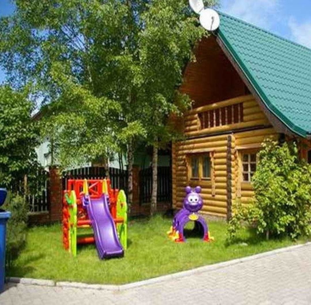 Детская площадка, Гостиничный комплекс Русский стиль