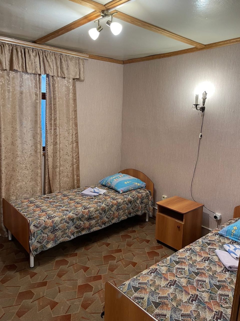 Пятиместный (Коттедж), База отдыха Калина красная