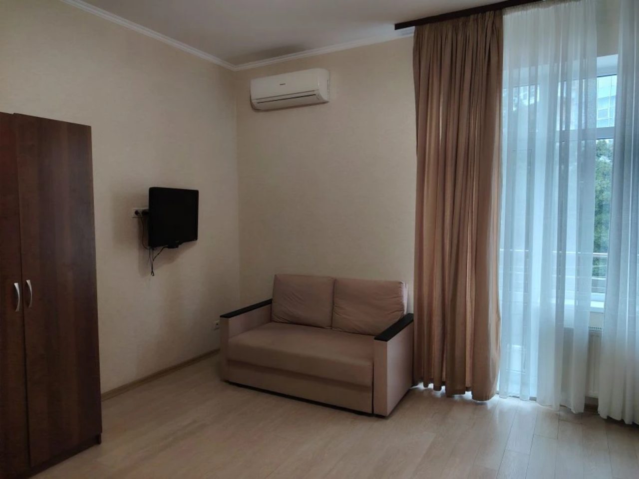 Трёхместный и более (Комфорт с балконом), Гостевой дом Нерей