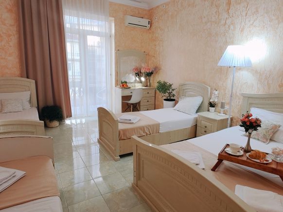 Фотография номера гостевого дома Золотой берег