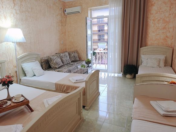 Фотография номера гостевого дома Золотой берег