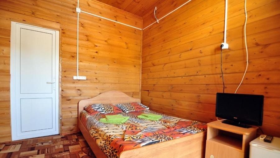 Двухместный (Стандартный двухместный номер с 1 кроватью) гостевого дома Леон, Витязево