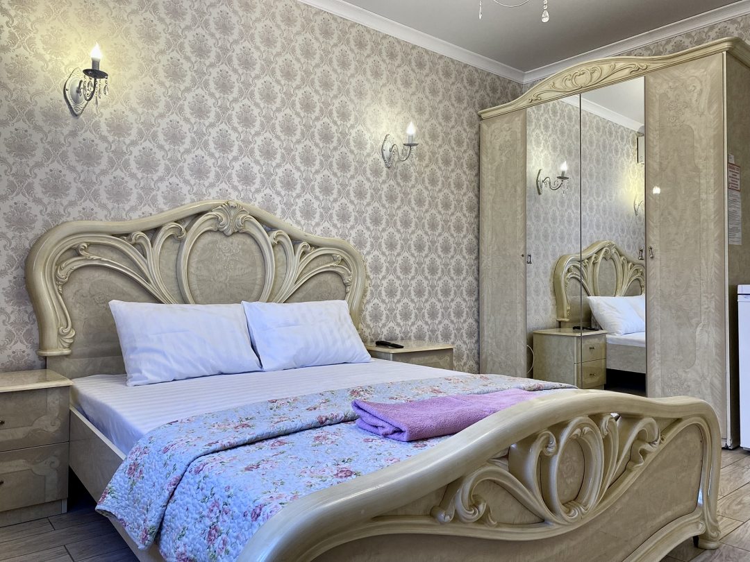 Сьюит (Улучшенный комфорт с двумя отдельными спальнями) апарт-отеля Brio, Геленджик