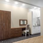 Апартаменты (Студия ном 11), Гостиница Даллас