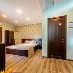 De Luxe (Без балкона), Отель Людмила