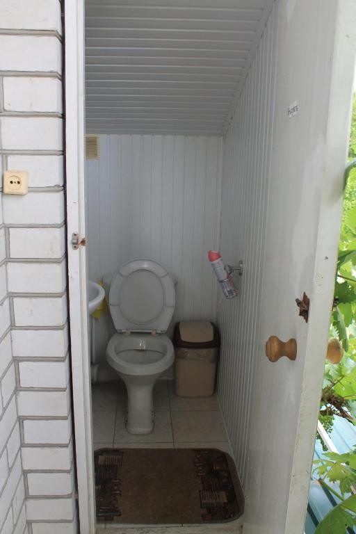 Трехместный (Трехместный номер с общим туалетом) гостевого дома На Вильямса 6А, Геленджик