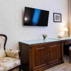 Двухместный (Улучшенный двухместный номер с 1 кроватью), Отель Северный Цветок