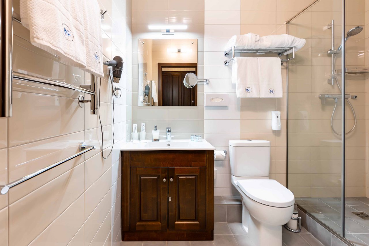 Двухместный (Улучшенный двухместный номер с 1 кроватью), Отель Северный Цветок