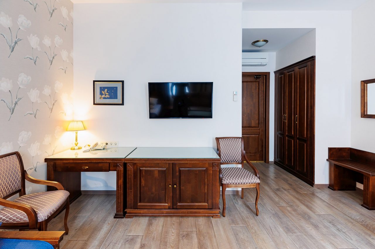 Трехместный (Трехместный номер Делюкс), Отель Северный Цветок