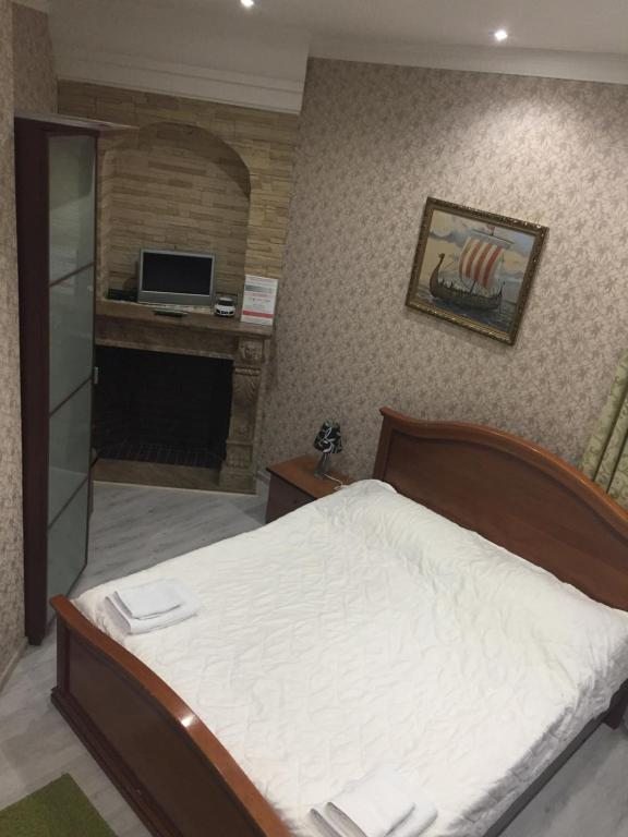 Двухместный (С 1 кроватью и общей ванной комнатой) мини-отеля На Садовой-Кудринской, Москва