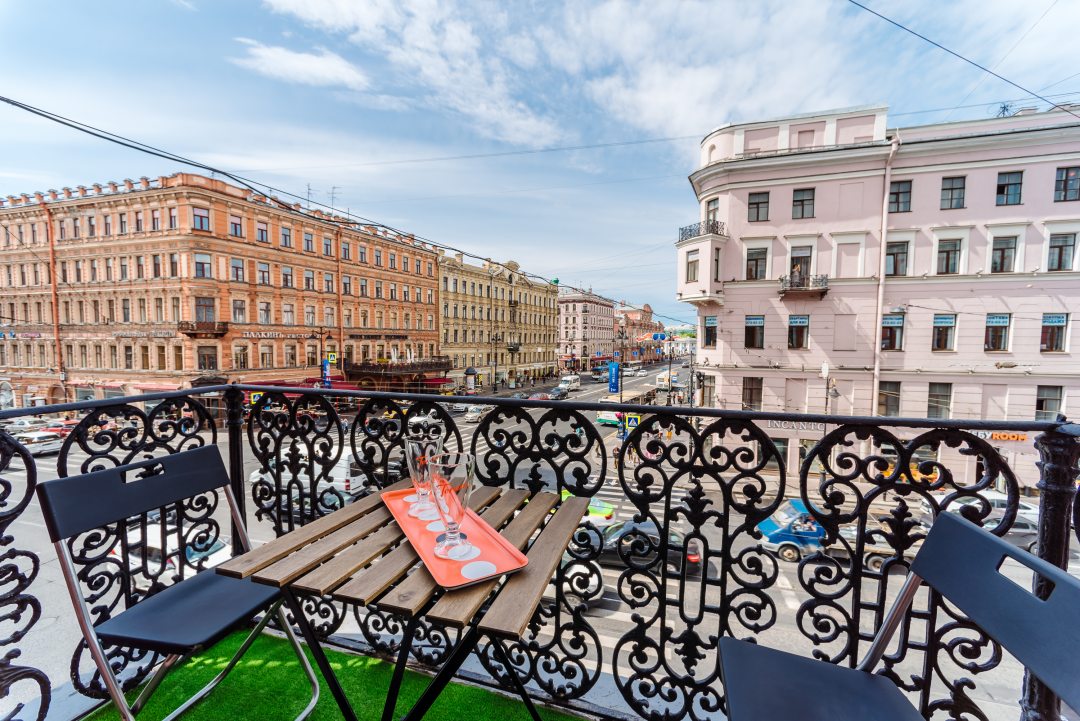 Двухместный (Номер с двуспальной кроватью, балконом и общими удобствами), Отель Simple NEO Nevsky