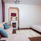 Апартаменты (№ 10), Апартаменты Асмера