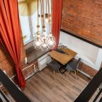 Двухместный (Студия), Меблированные комнаты Bronza