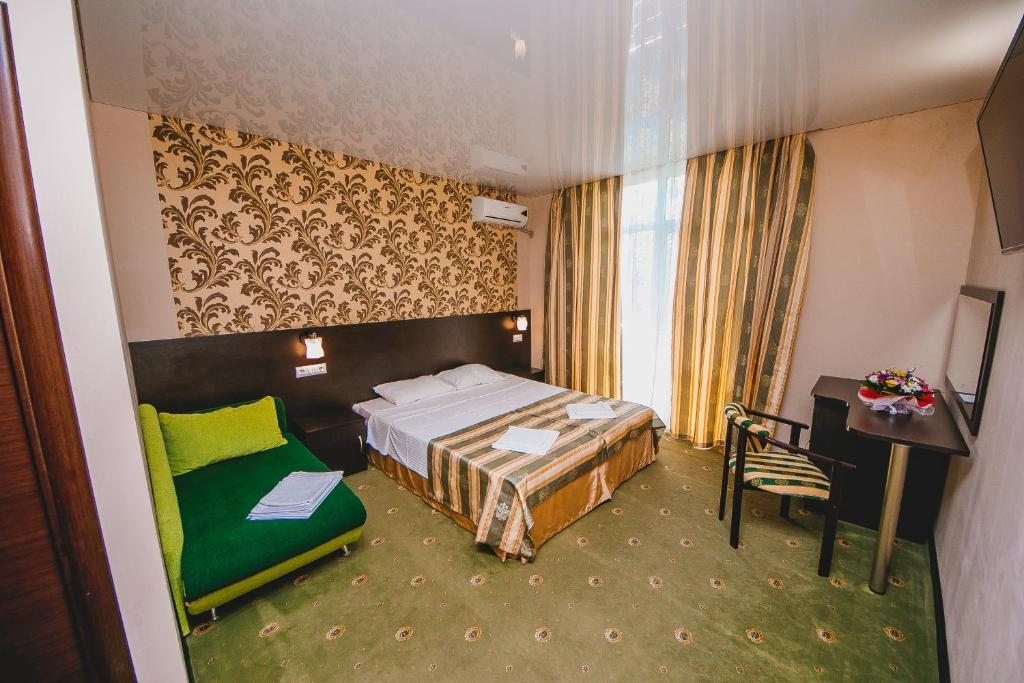 Двухместный (Улучшенный двухместный номер с 1 кроватью), Отель H2O