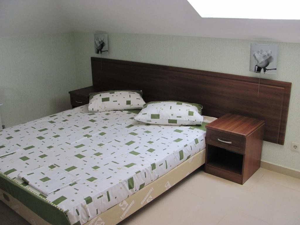 Двухместный (Двухместный номер с 1 кроватью или 2 отдельными кроватями - Мансарда) гостевого дома Санторини, Геленджик