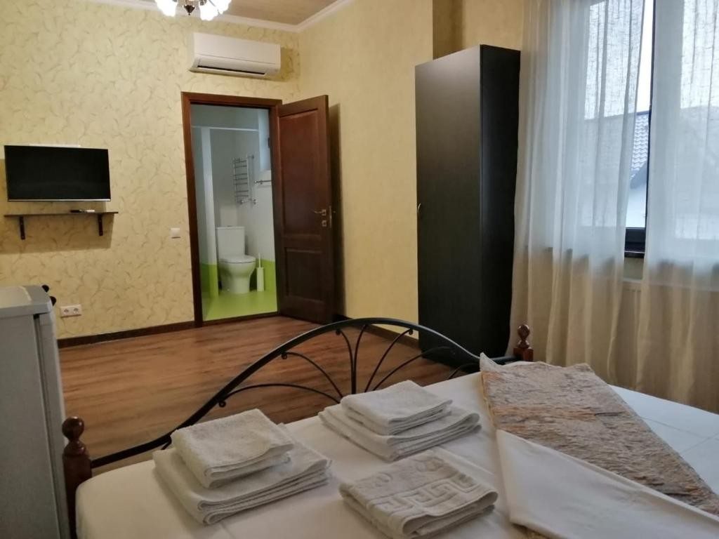Двухместный (Двухместный номер с 1 кроватью) гостевого дома Семейный на Рыбникова, Геленджик