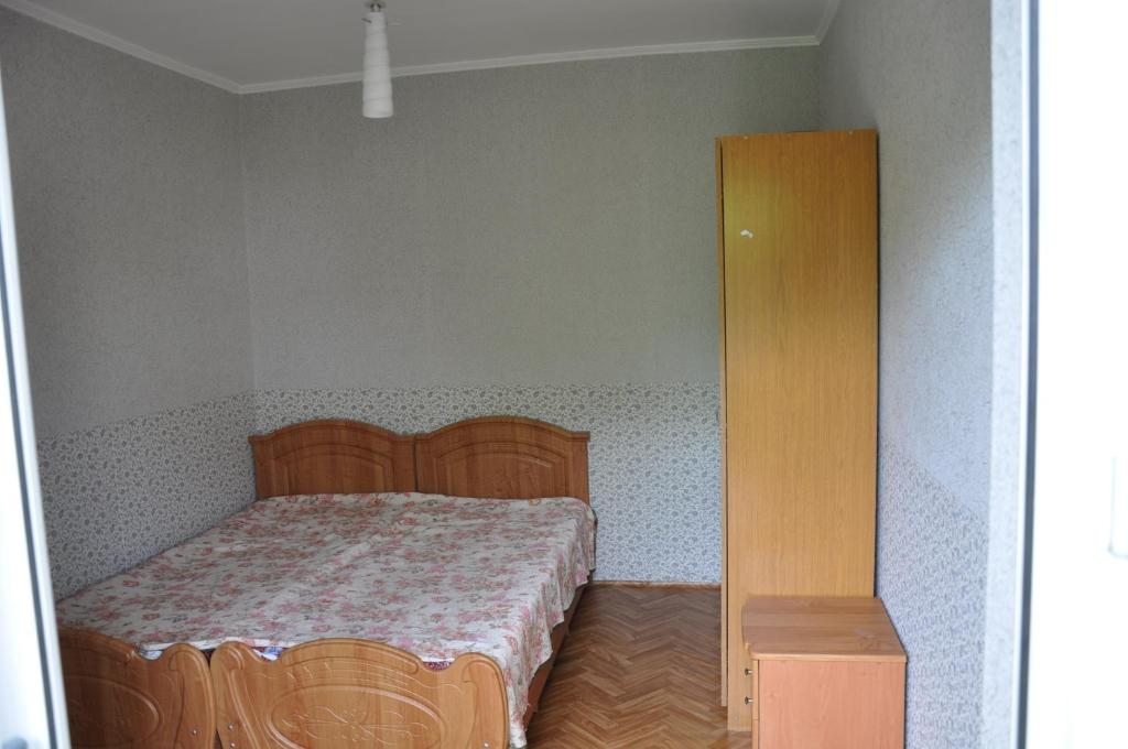Двухместный (Бюджетный двухместный номер с 2 отдельными кроватями) гостевого дома на Красных Партизан 4, Геленджик