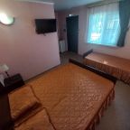 Трехместный (Комфорт, С террасой), База отдыха Песчаная коса