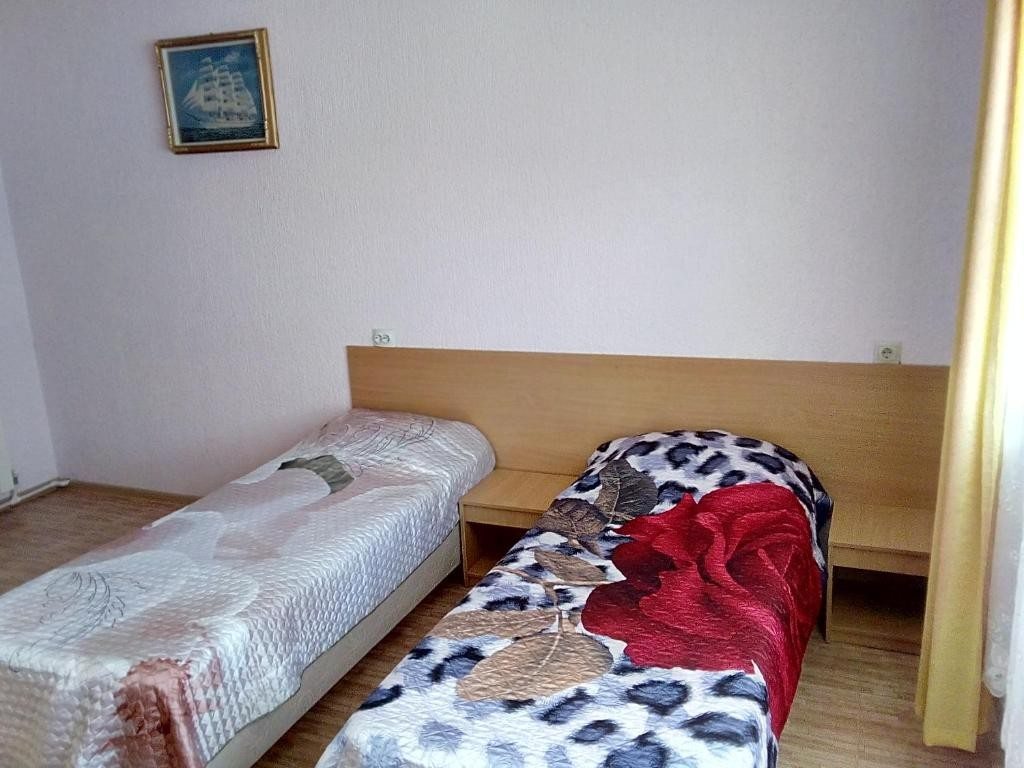 Двухместный (Двухместный номер с 2 отдельными кроватями) гостевого дома Марина, Геленджик