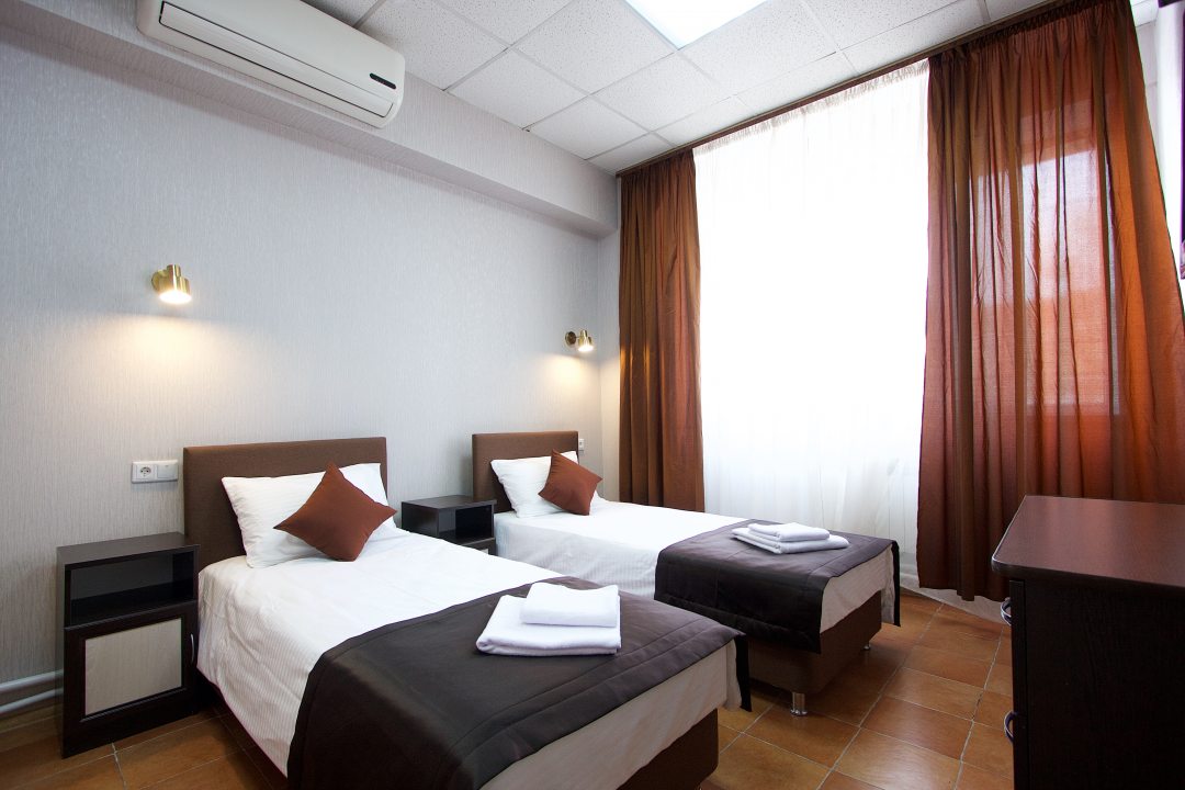 Двухместный (Комфорт с 2 раздельными  или 1 двуспальной кроватью) отеля Автодвор, Рязань