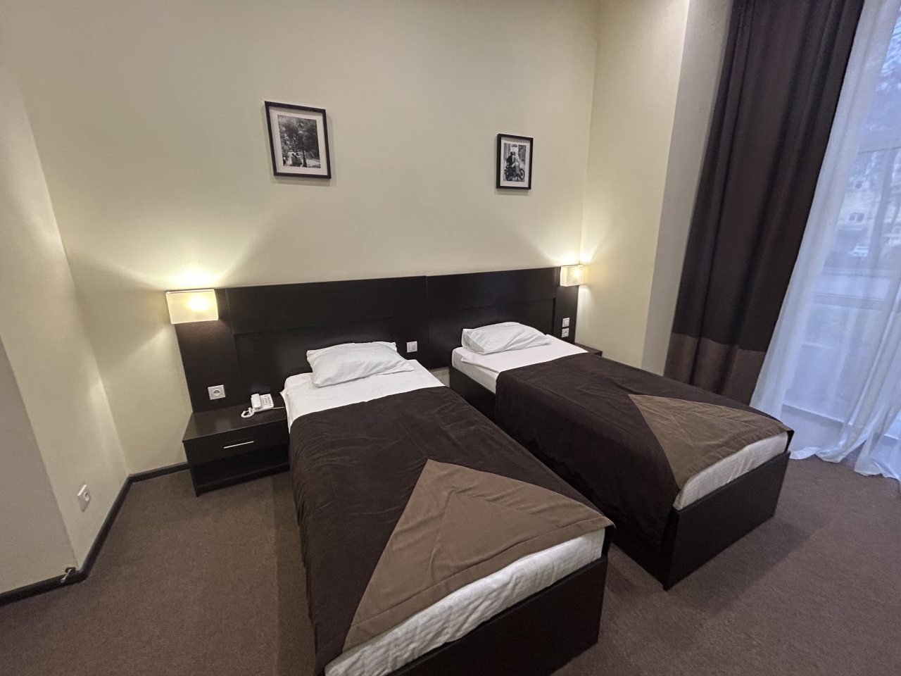 Двухместный (Двухместный номер с 2 отдельными кроватями и общей ванной комнатой), Гостиница Морган