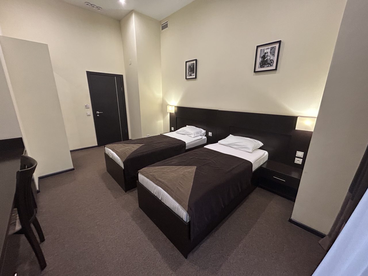 Двухместный (Двухместный номер с 2 отдельными кроватями и общей ванной комнатой), Гостиница Морган