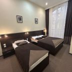 Трехместный (Трехместный номер эконом-класса с общей ванной комнатой), Гостиница Морган