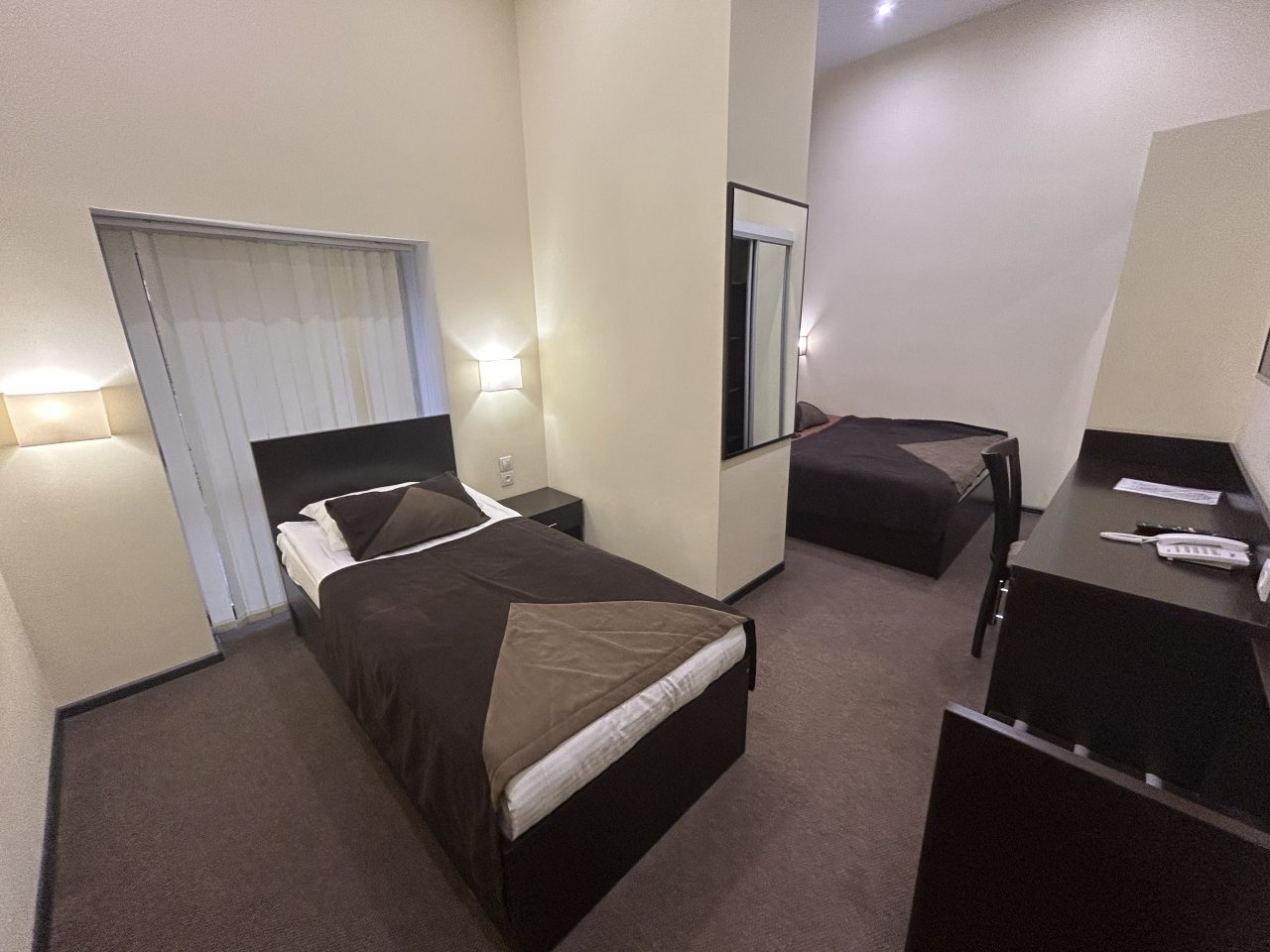 Трехместный (Трехместный номер эконом-класса с общей ванной комнатой), Гостиница Морган