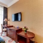 De Luxe, Отель Nevskiy Eclectic by Akyan