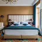 De Luxe (С балконом), Отель Nevskiy Eclectic by Akyan