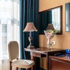 De Luxe (С балконом), Отель Nevskiy Eclectic by Akyan