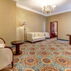 Просторный двухкомнатный номер, площадь составляет 50 кв.м.
