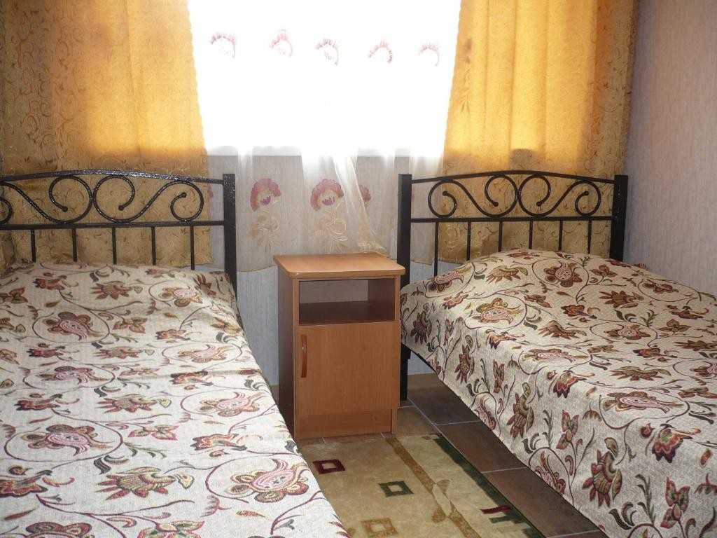 Двухместный (Бюджетный двухместный номер с 2 отдельными кроватями) гостевого дома Александр, Шепси